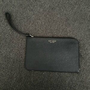 NWT Kate Spade Black Leather Zip Wristlet
